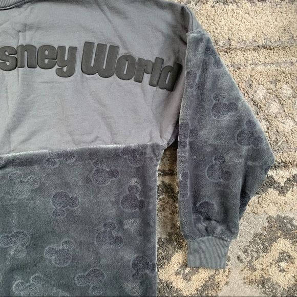 Disney x Spirit Jersey Walt Disney World Gray Sweatshirt Small - Picture 6 of 8